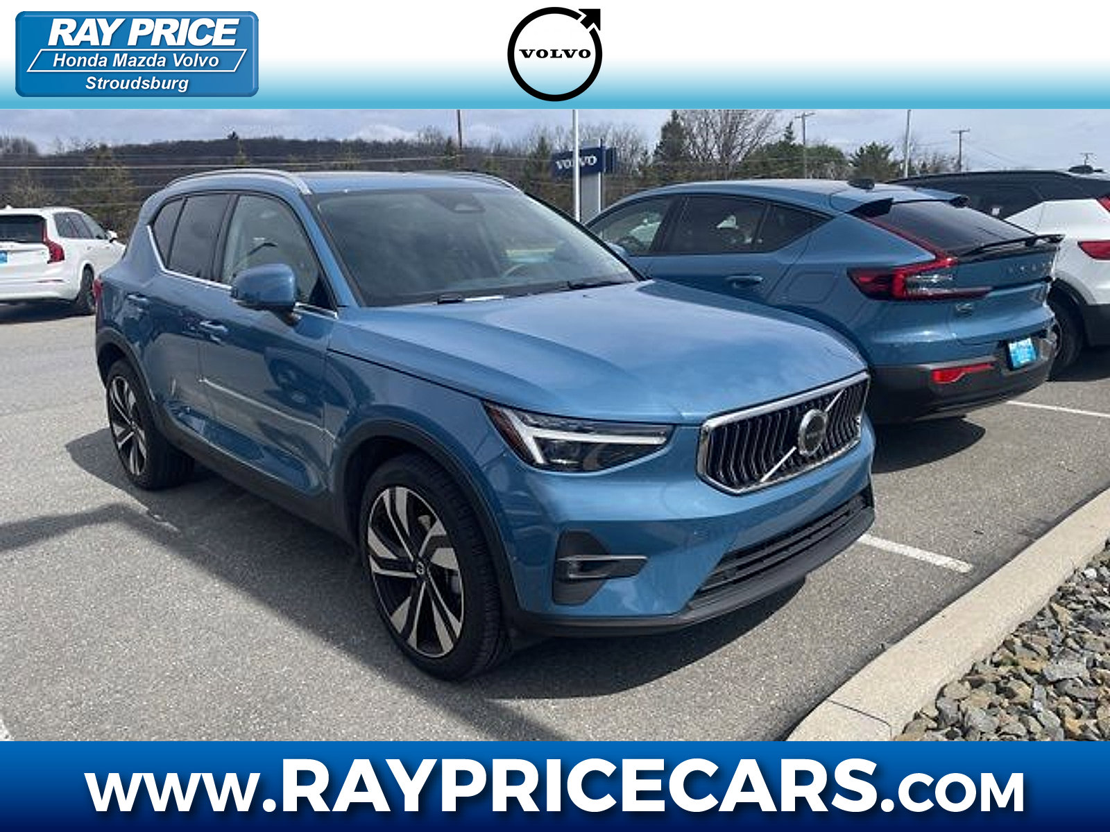 Certified 2024 Volvo XC40 B5 Plus w/ Protection Package Premier AWD/4WD image 1