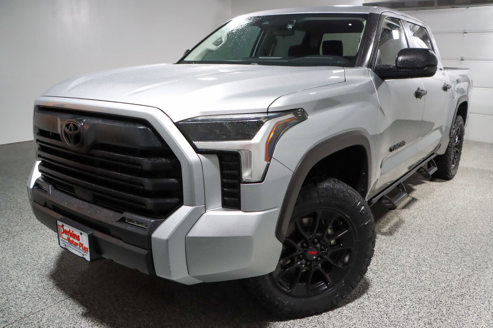 Used 2024 Toyota Tundra SR5 AWD/4WD image 32
