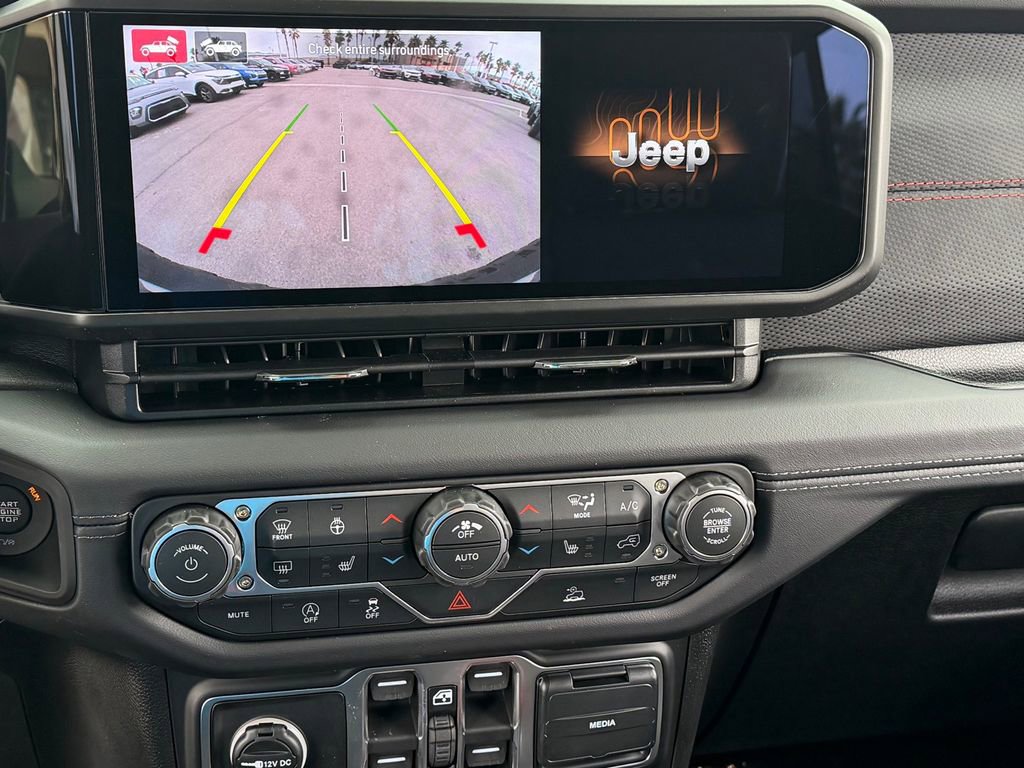 New 2026 Jeep Wrangler Unlimited Rubicon w/ Technology Group image 17