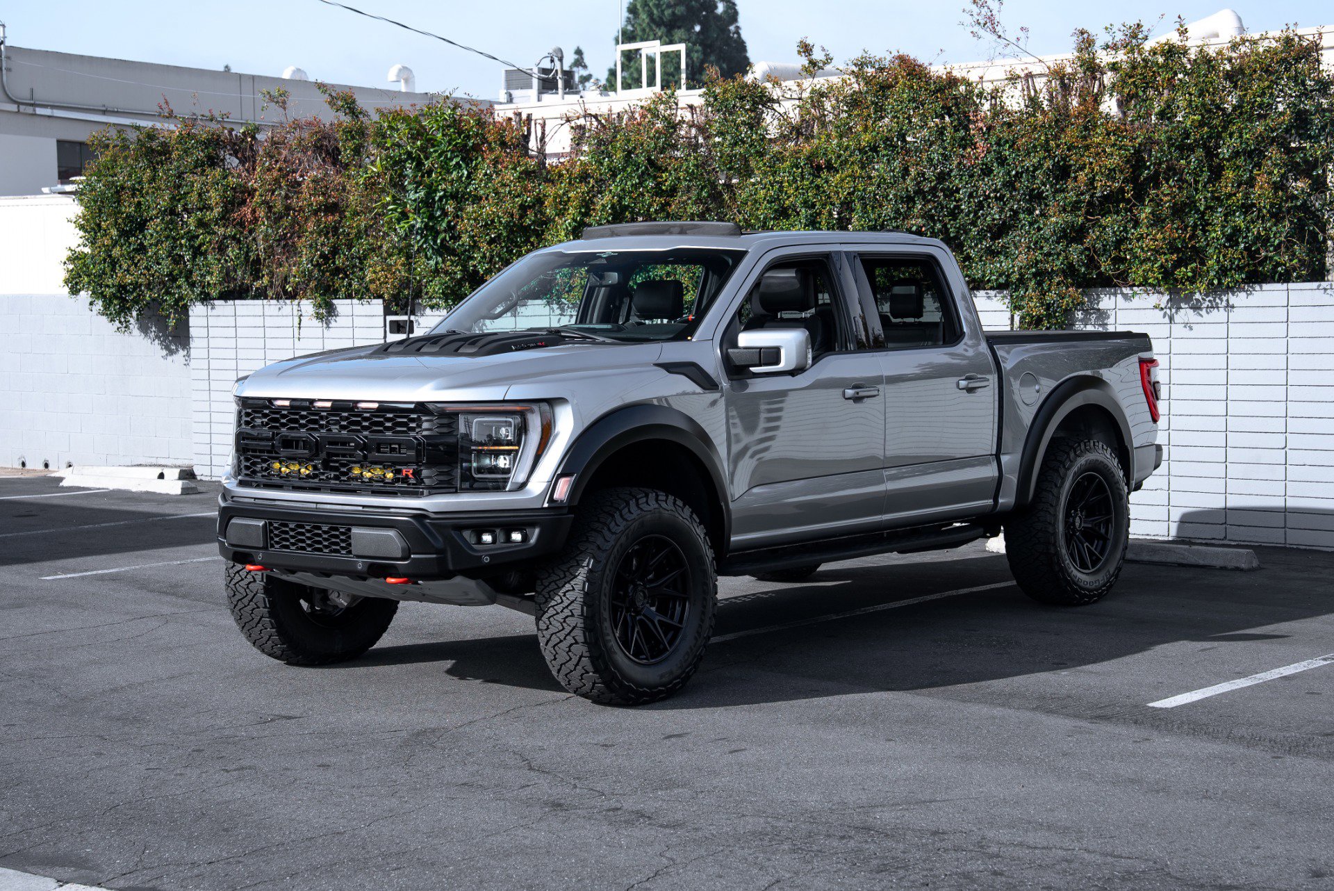 Used 2023 Ford F150 Raptor w/ Equipment Group 802A Raptor R image 9