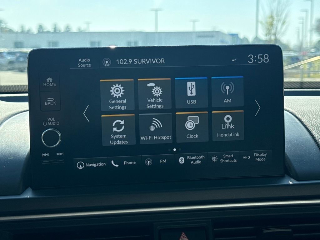 Certified 2025 Honda Pilot Touring image 20