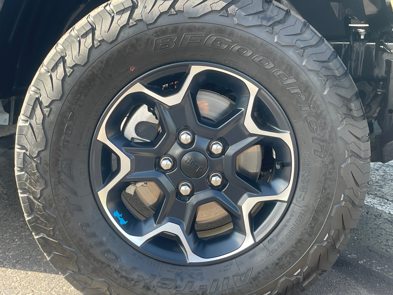 Used 2022 Jeep Wrangler Unlimited Rubicon 4xe AWD/4WD image 8