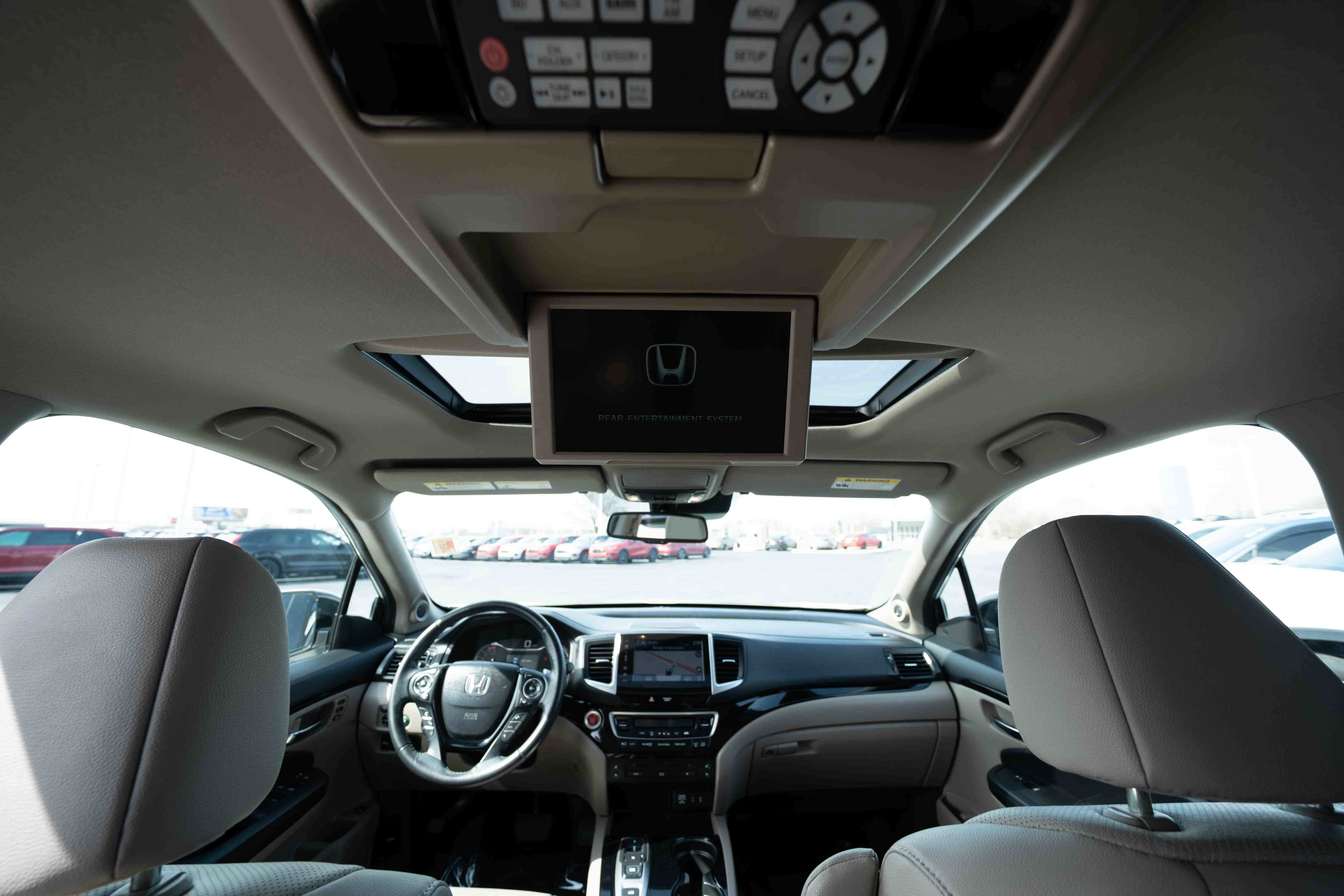 Used 2017 Honda Pilot Elite image 23