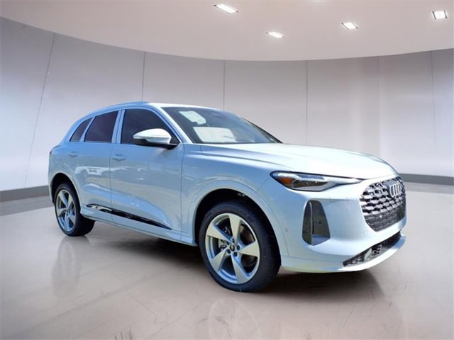 New 2025 Audi Q5 Premium Plus