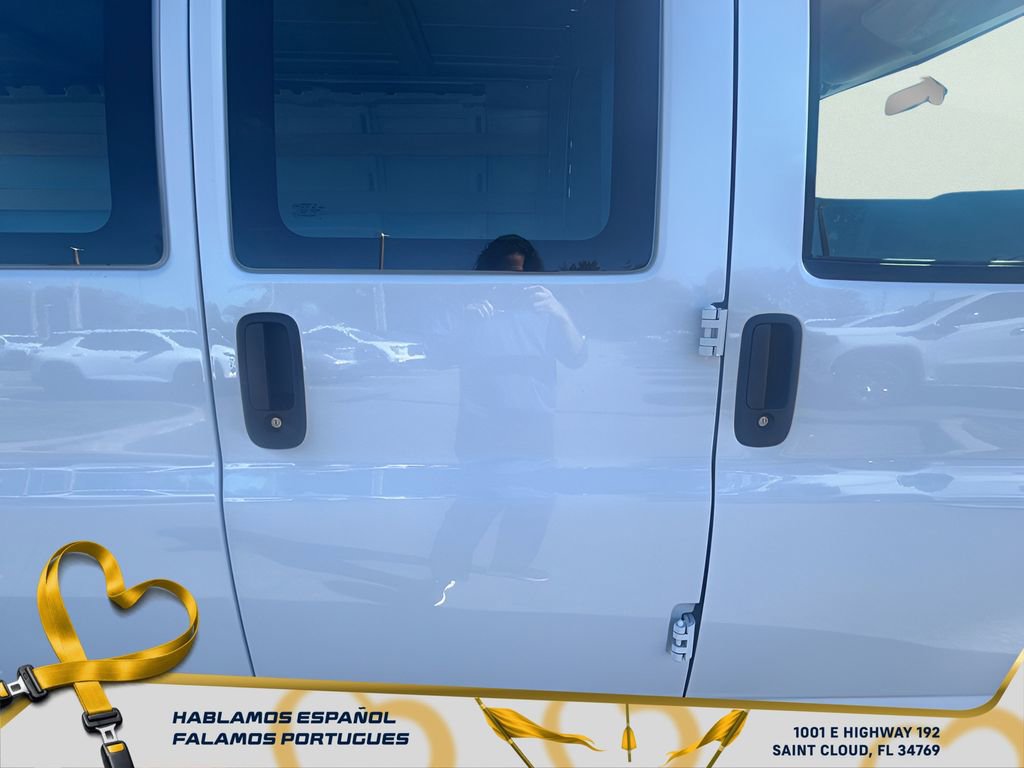 Used 2024 Chevrolet Express 2500 w/ Driver Convenience Package image 30