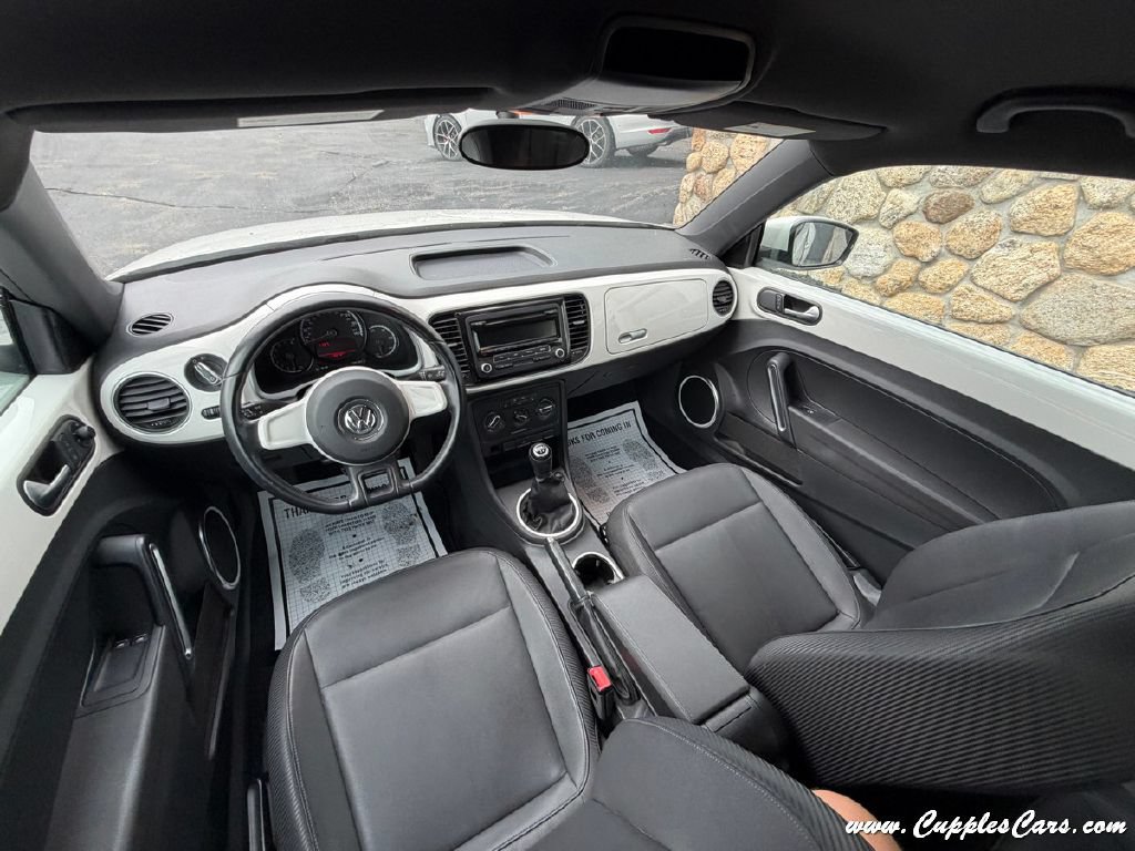 Used 2013 Volkswagen Beetle 2.5 FWD image 21
