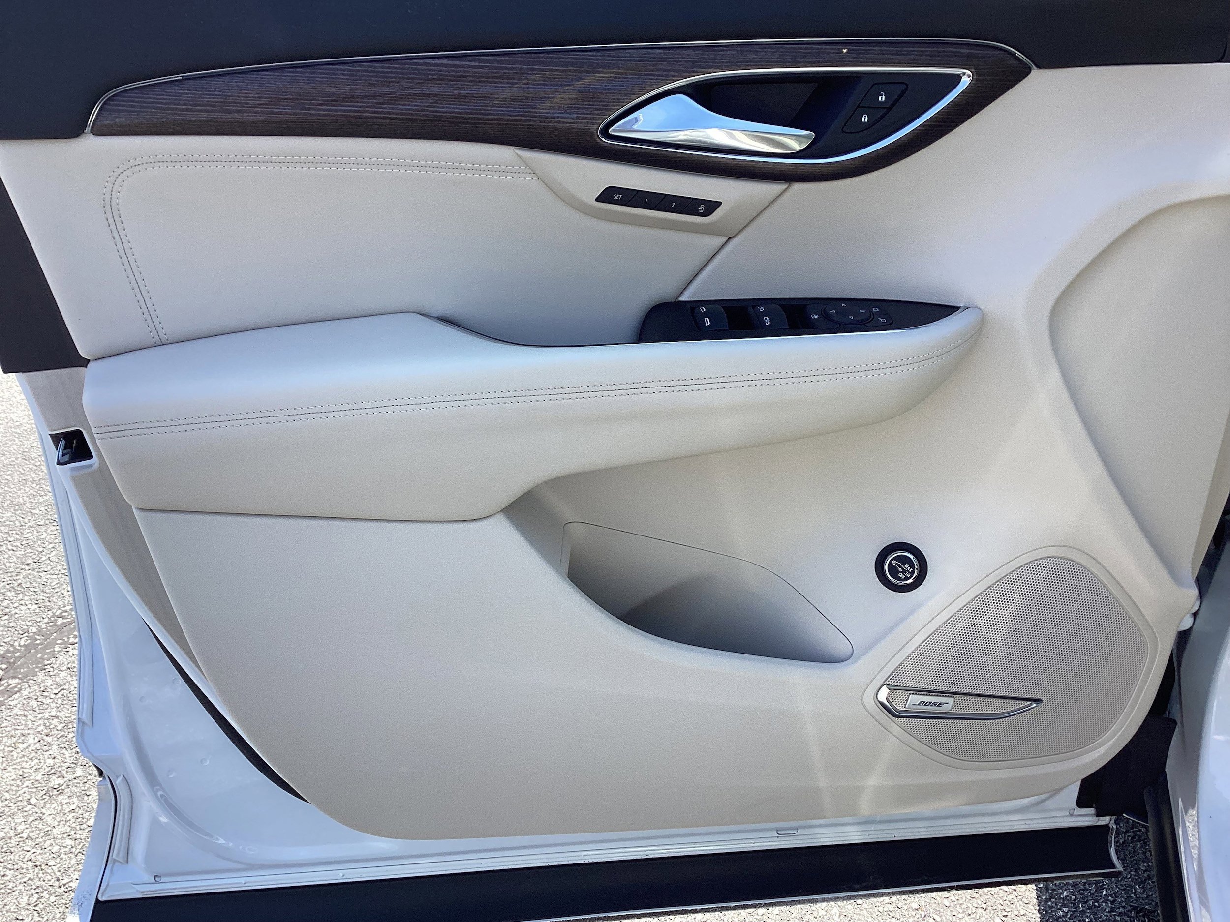 Used 2023 Buick Envision Avenir image 17