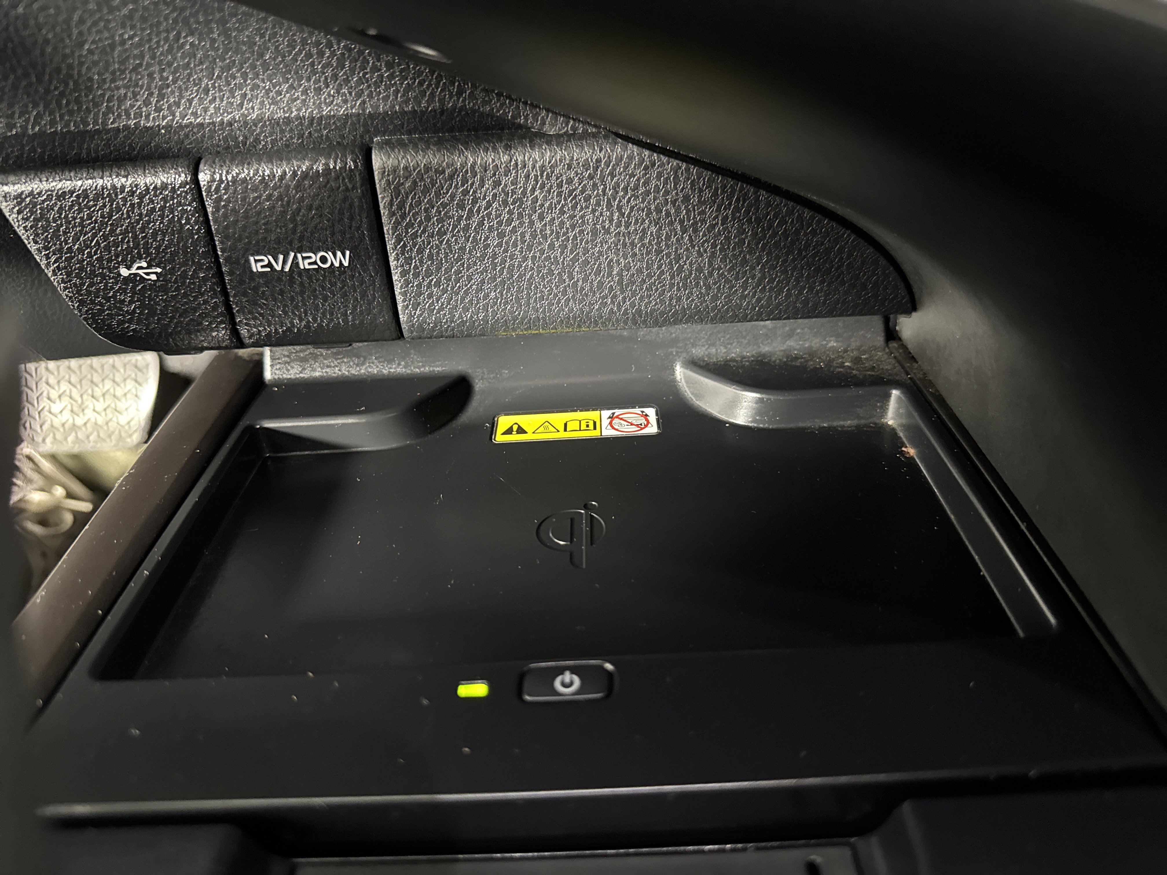 Used 2023 Toyota Camry SE w/ Audio Upgrade Package FWD image 28