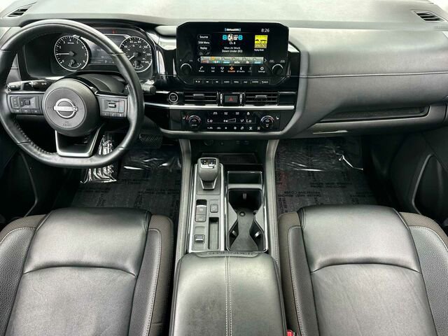 Used 2023 Nissan Pathfinder SL image 16