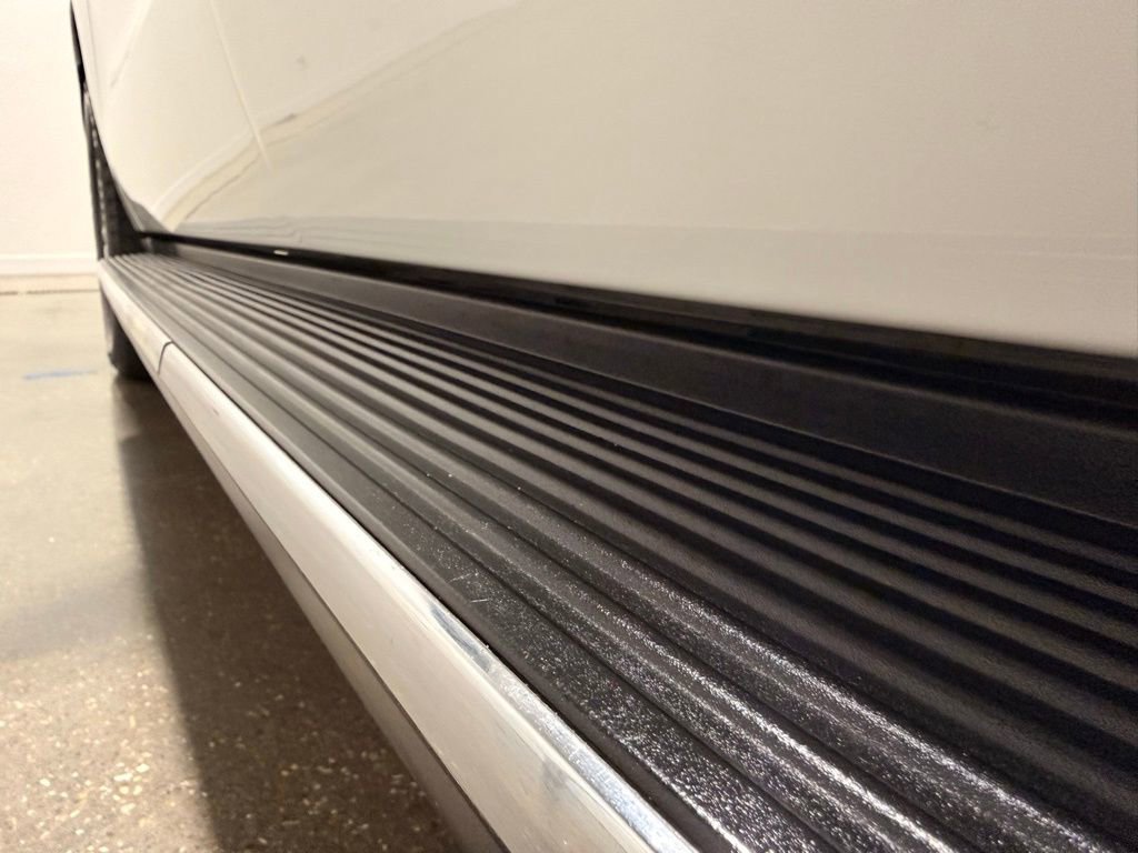 Used 2022 Ford Expedition XLT image 12