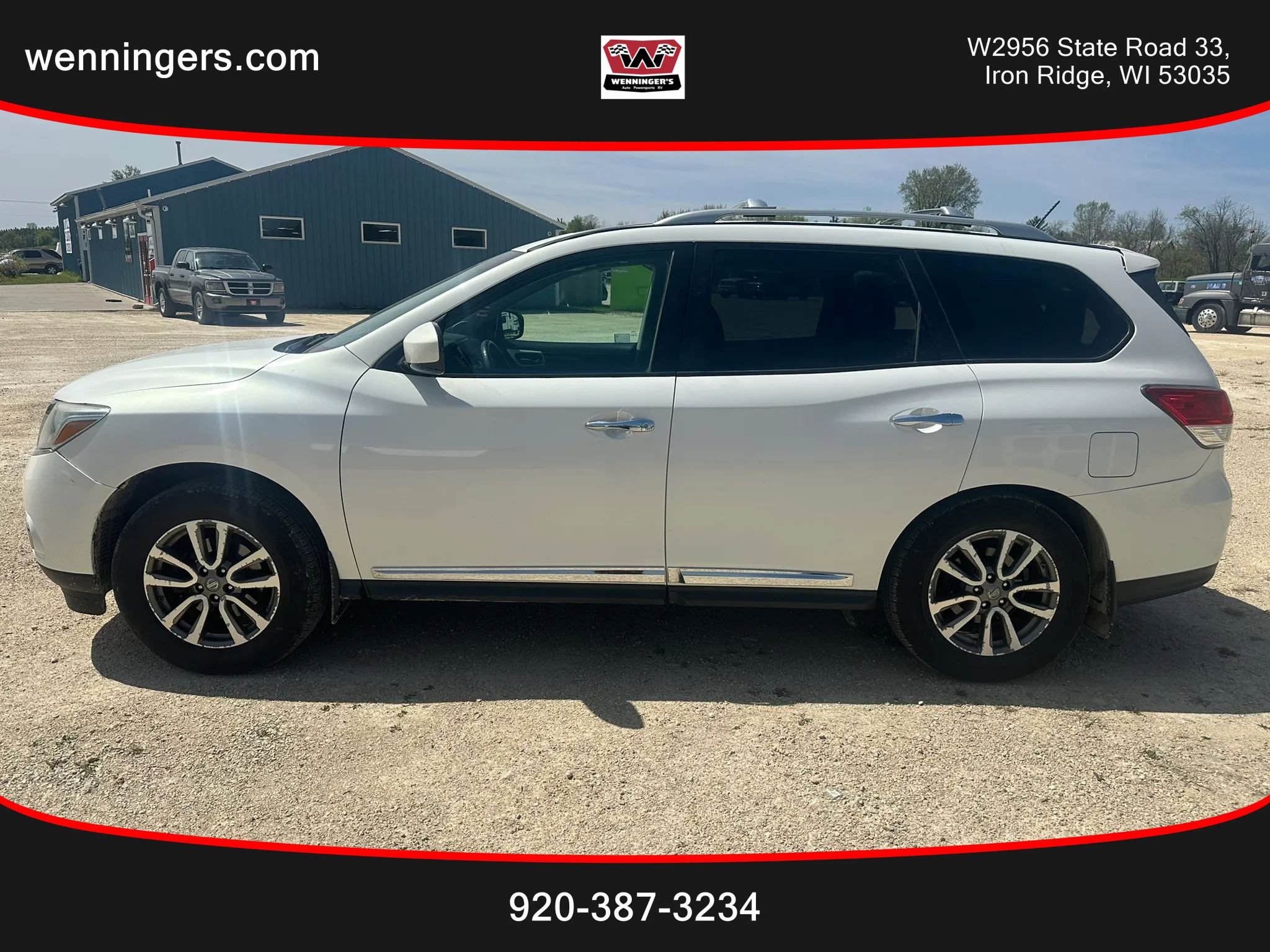 Used 2014 Nissan Pathfinder SL w/ SL Premium Package AWD/4WD image 1