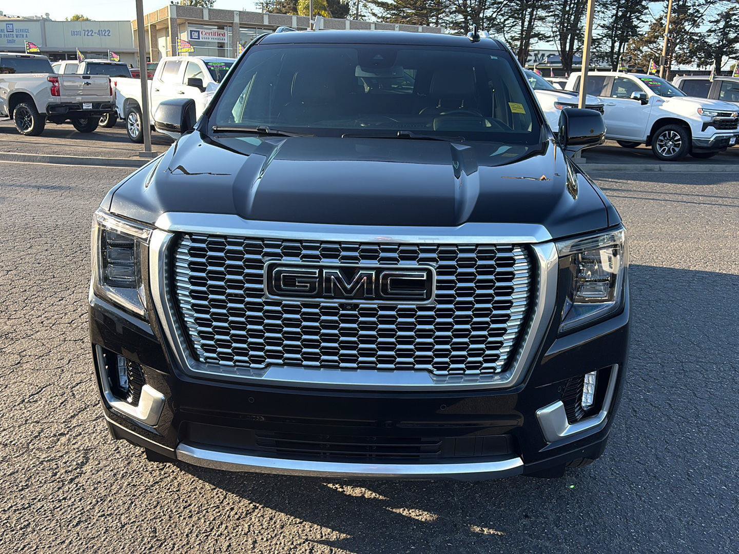 Used 2024 GMC Yukon Denali AWD/4WD image 9