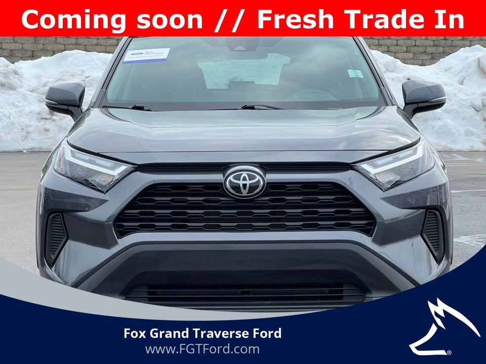 Used 2025 Toyota RAV4 XLE image 33