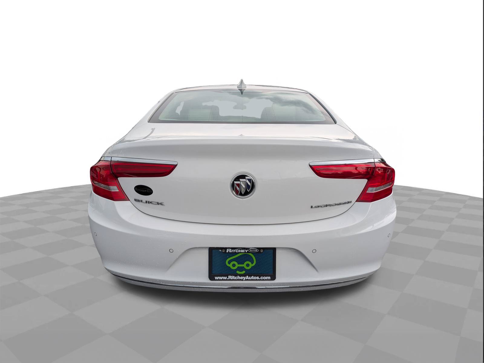 Certified 2018 Buick LaCrosse Essence w/ Sights and Sounds Package FWD image 5