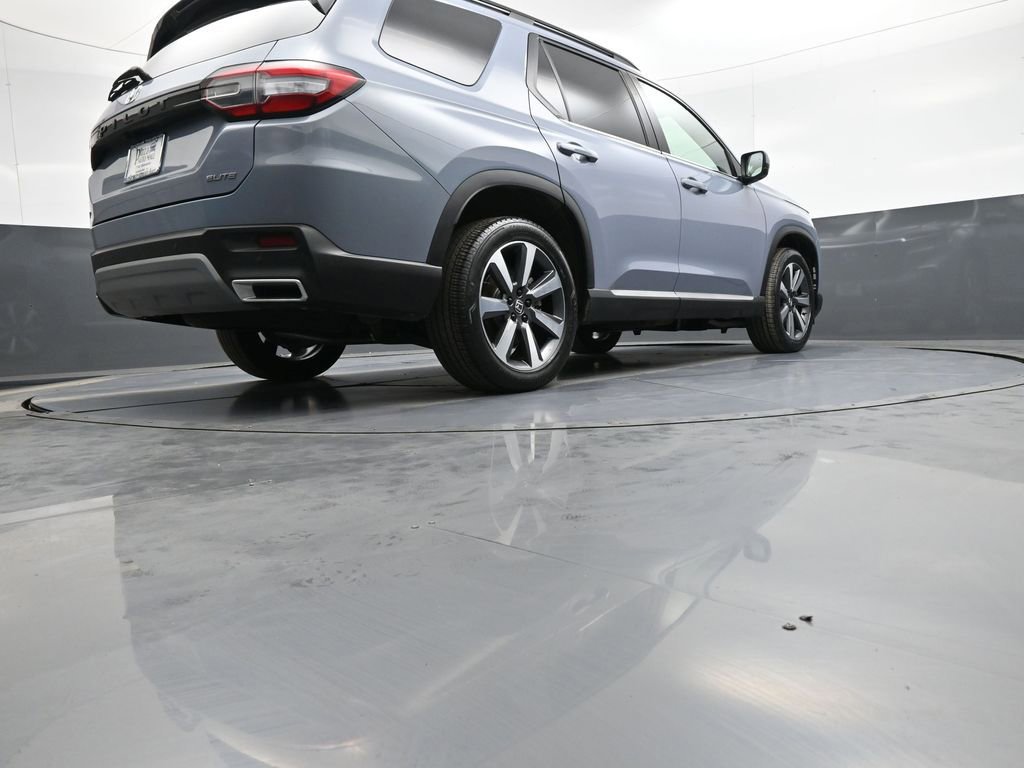 Certified 2023 Honda Pilot Elite image 32