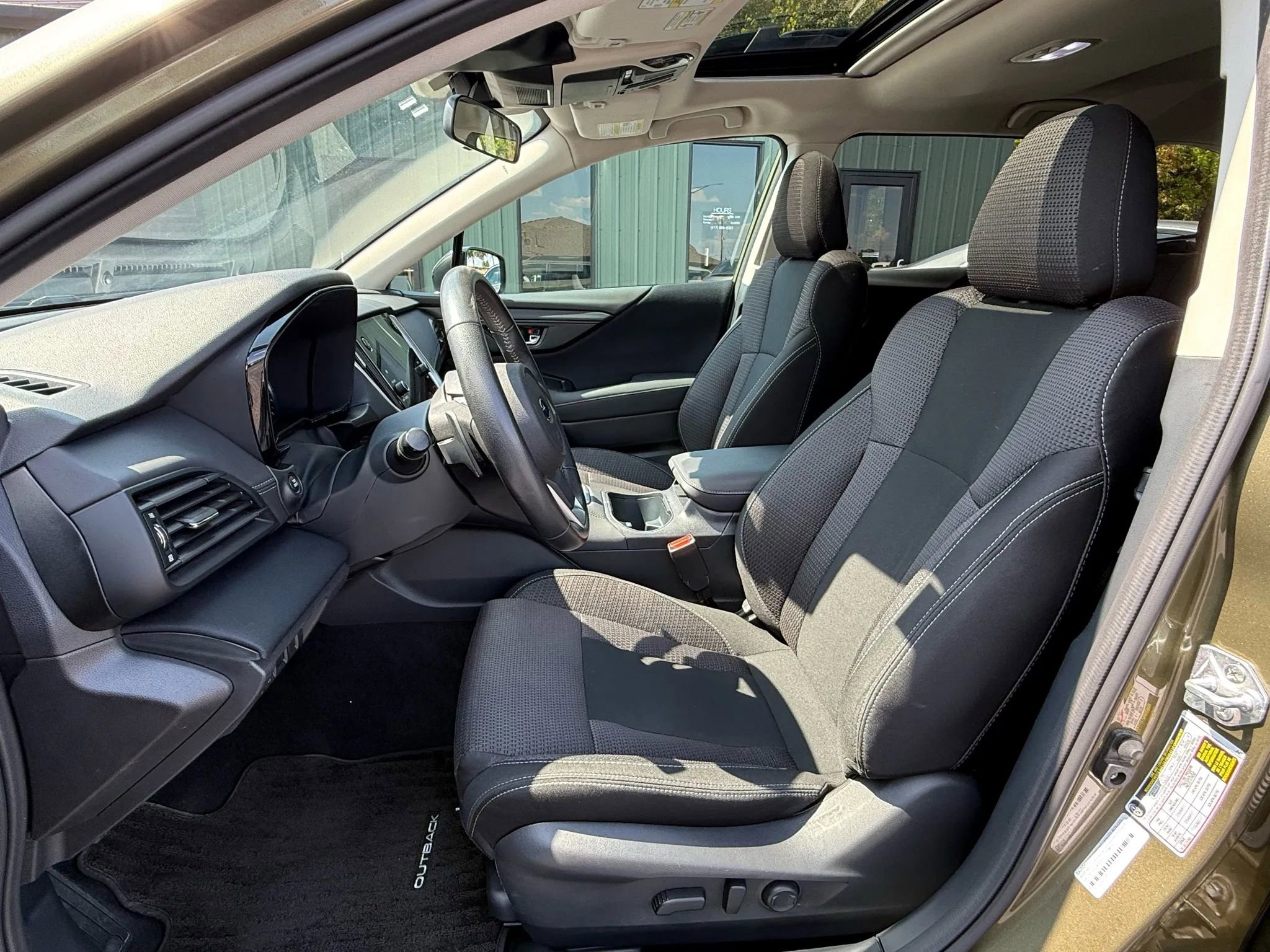 Used 2024 Subaru Outback Premium image 2