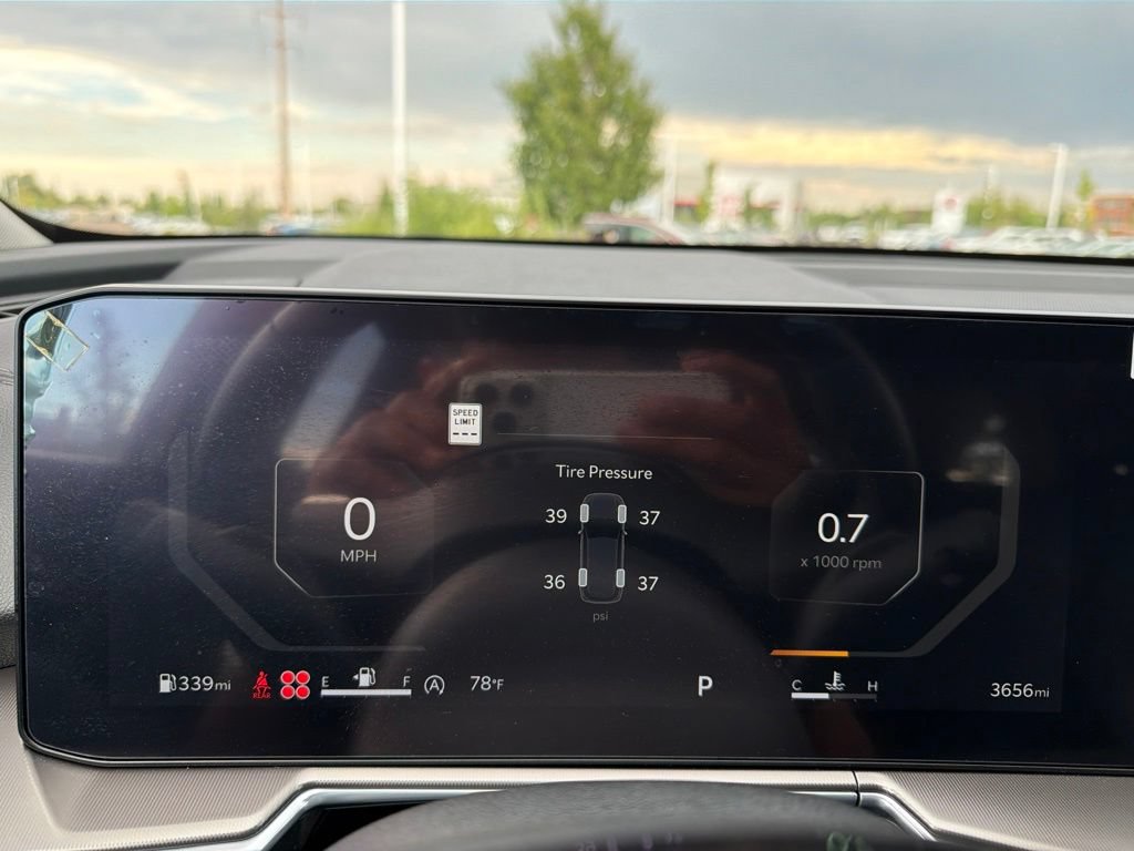 Used 2025 Kia Sorento SX FWD image 29