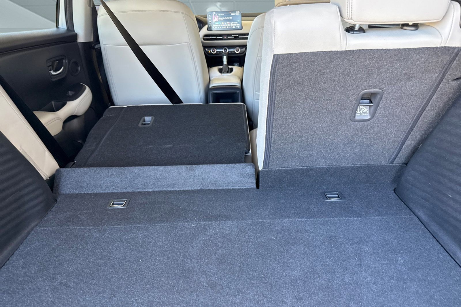 Certified 2024 Honda HR-V EX-L image 32