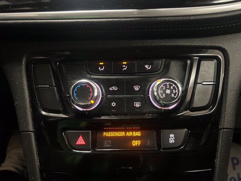 Used 2018 Buick Encore Sport Touring w/ Safety Package FWD image 27