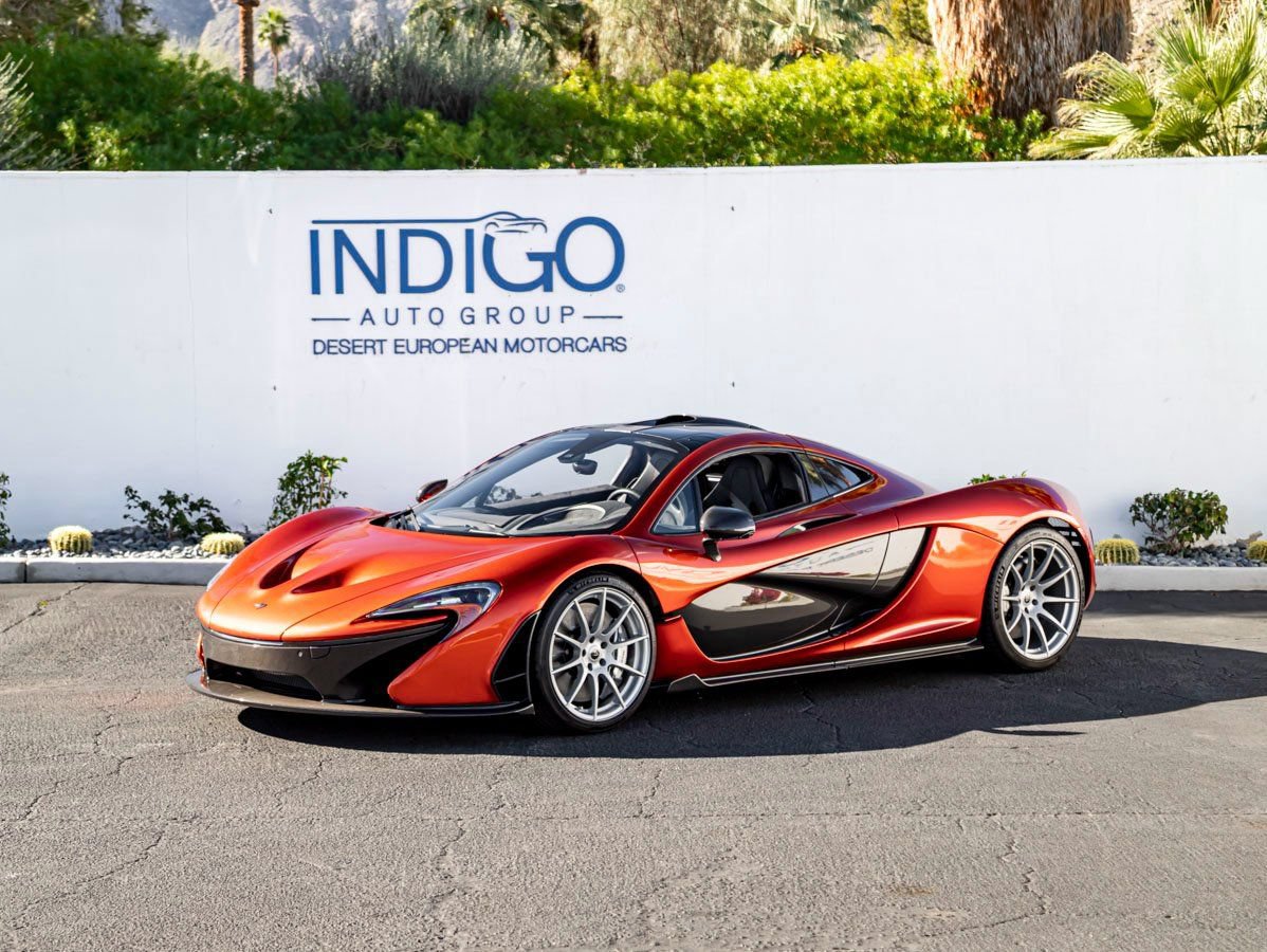 Used 2015 McLaren P1 RWD image 1
