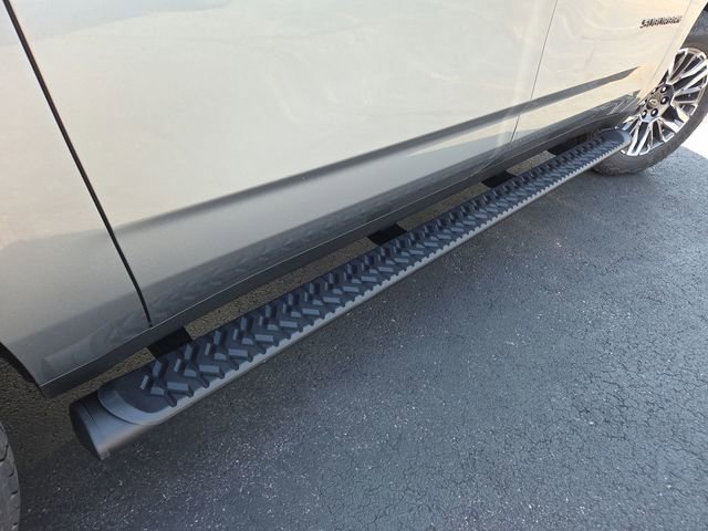 New 2025 Chevrolet Suburban Z71 w/ Z71 Off-Road Package image 37