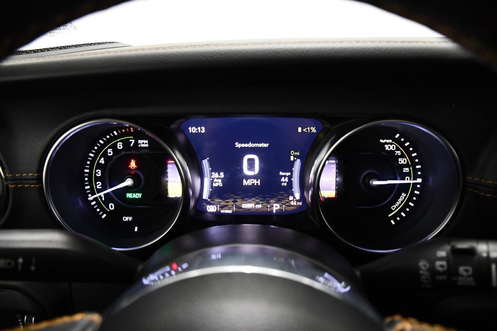Used 2023 Jeep Wrangler Unlimited Sahara AWD/4WD image 12