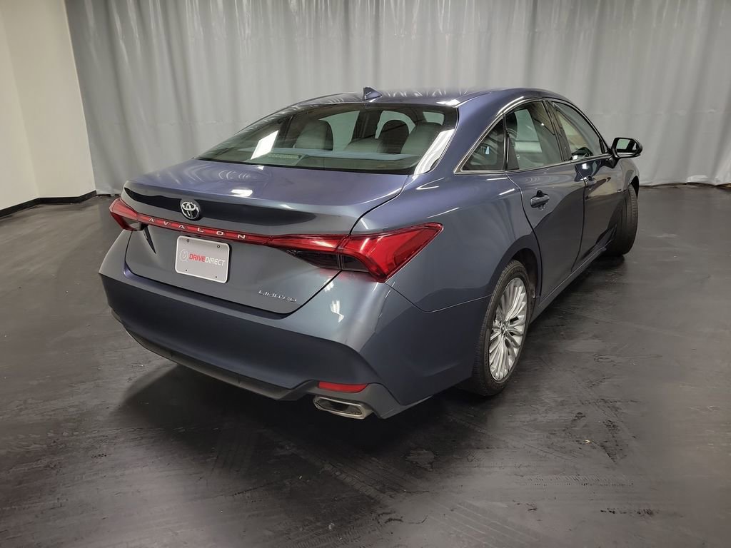 Used 2019 Toyota Avalon Limited image 8