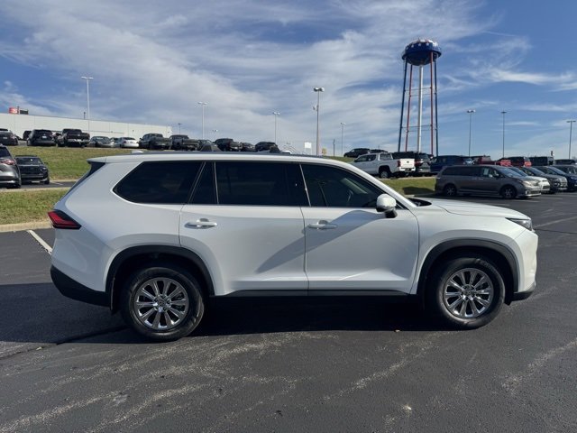 Certified 2024 Toyota Grand Highlander XLE image 2