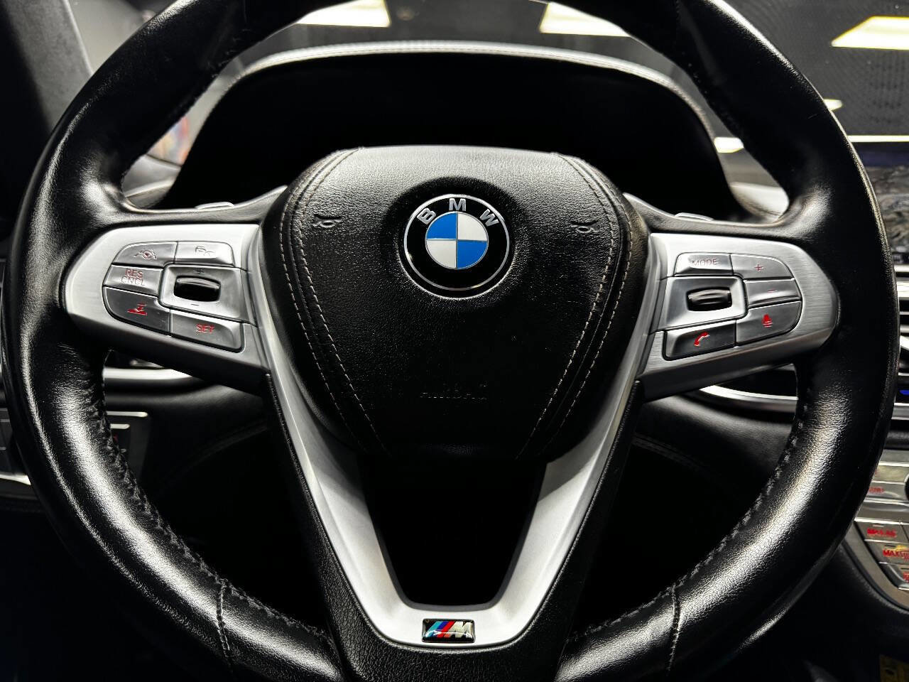 Used 2016 BMW 750i image 20