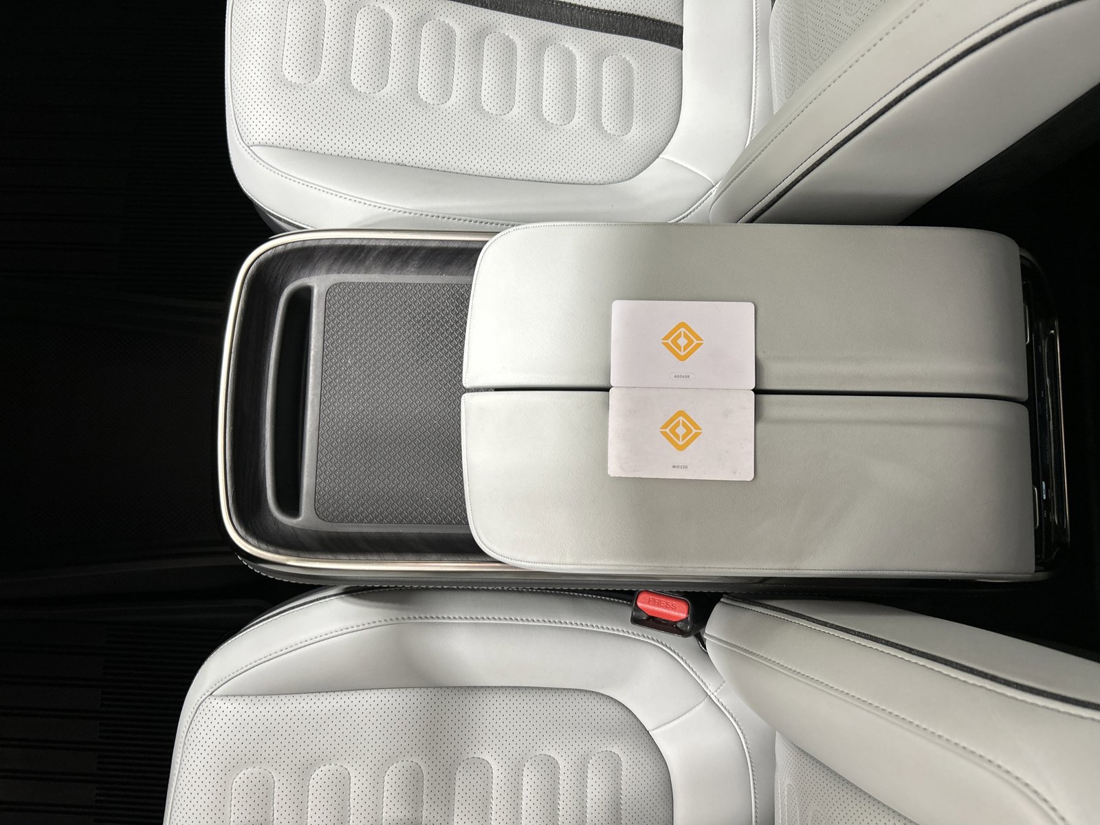 Used 2022 Rivian R1T Adventure image 29