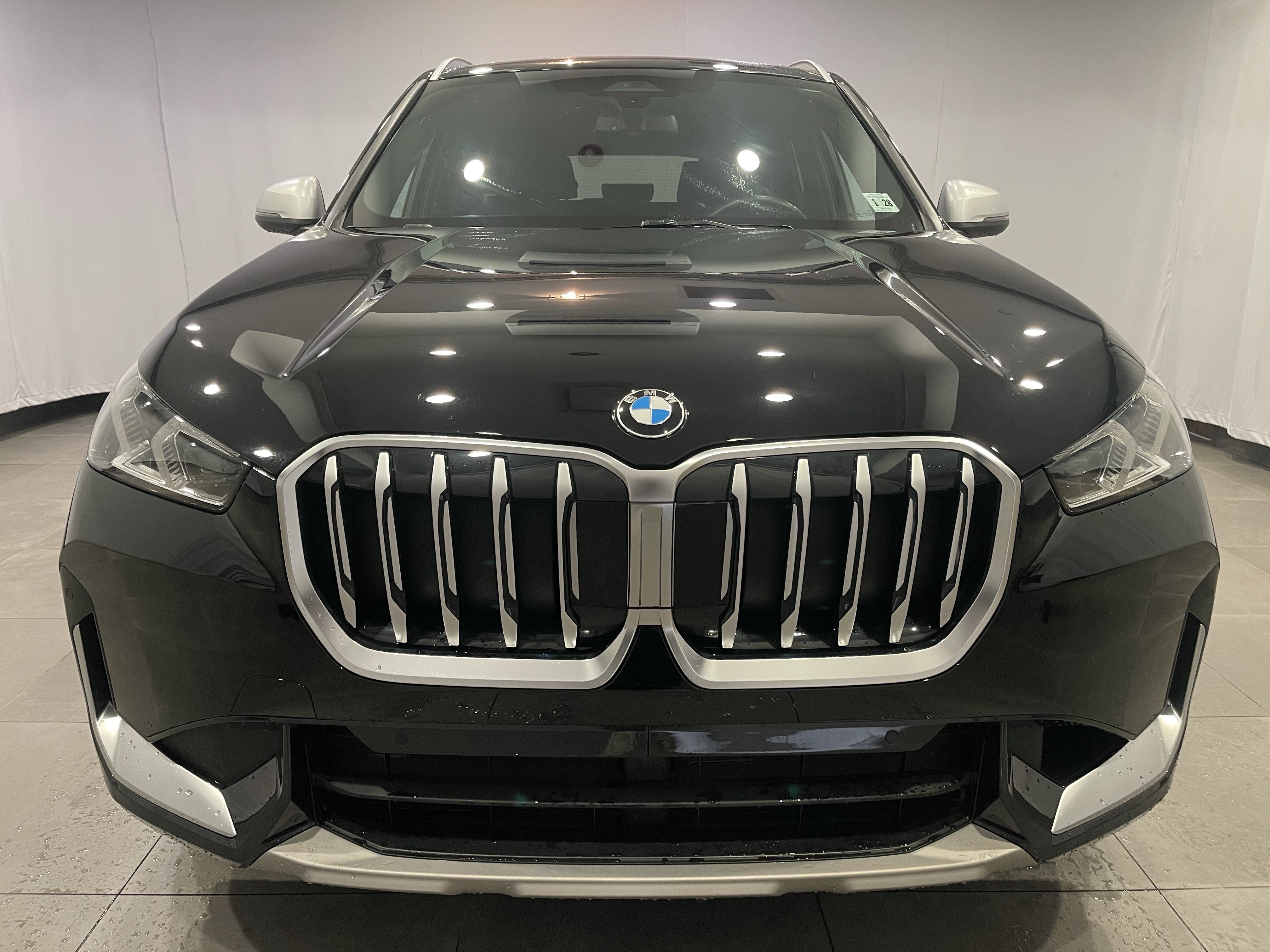 Used 2024 BMW X1 xDrive28i w/ Convenience Package AWD/4WD image 2