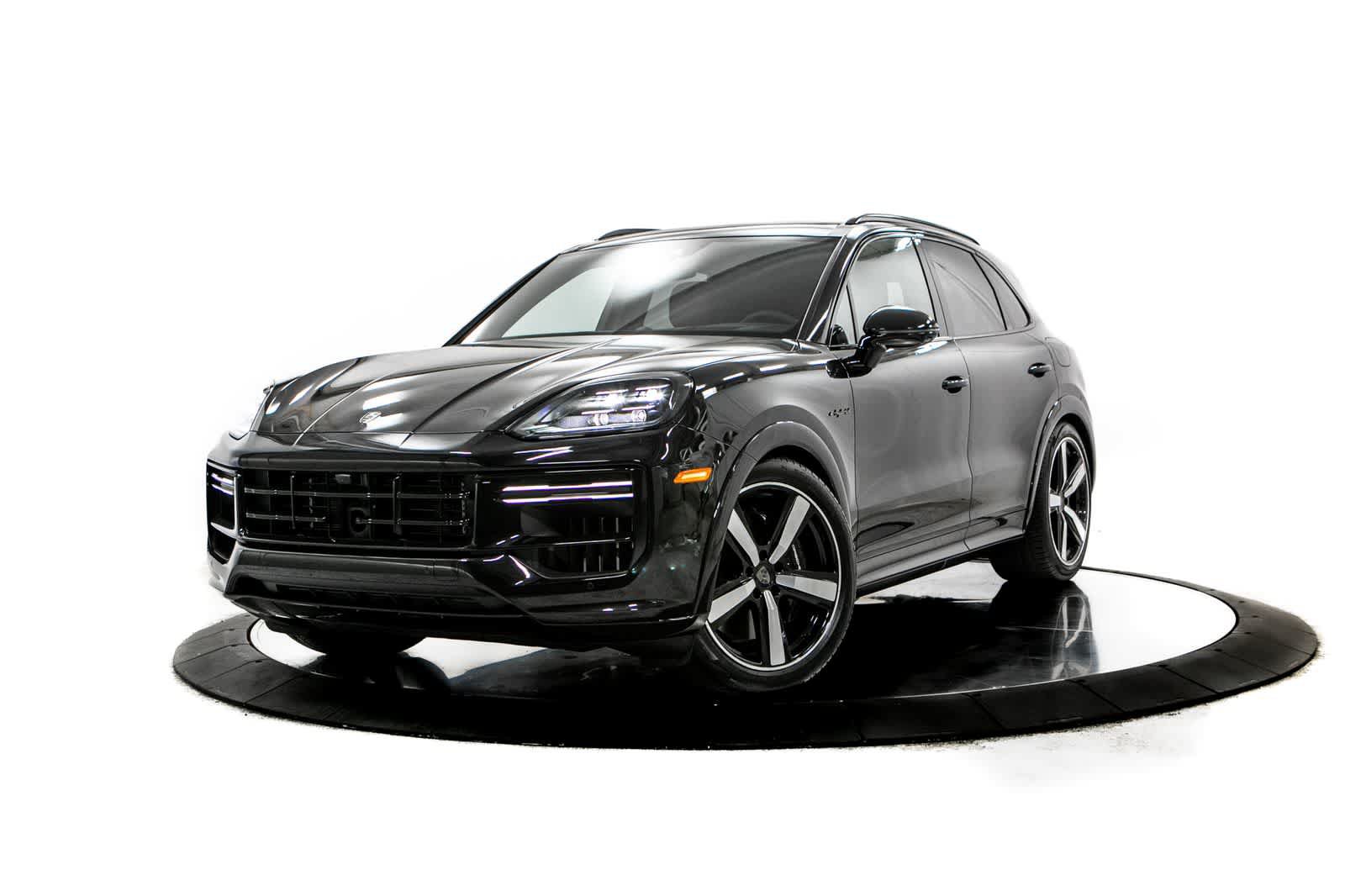 New 2026 Porsche Cayenne Turbo AWD/4WD image 1