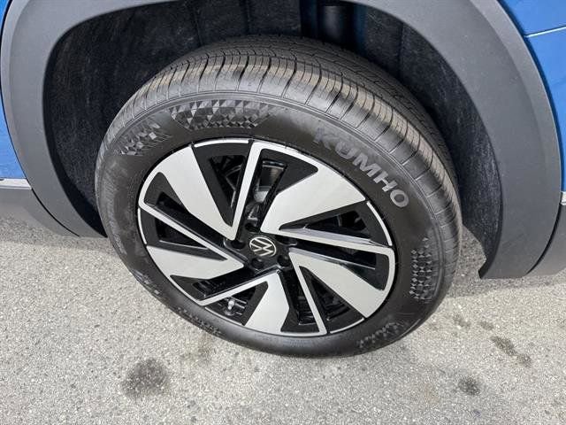 New 2025 Volkswagen Atlas SEL image 13