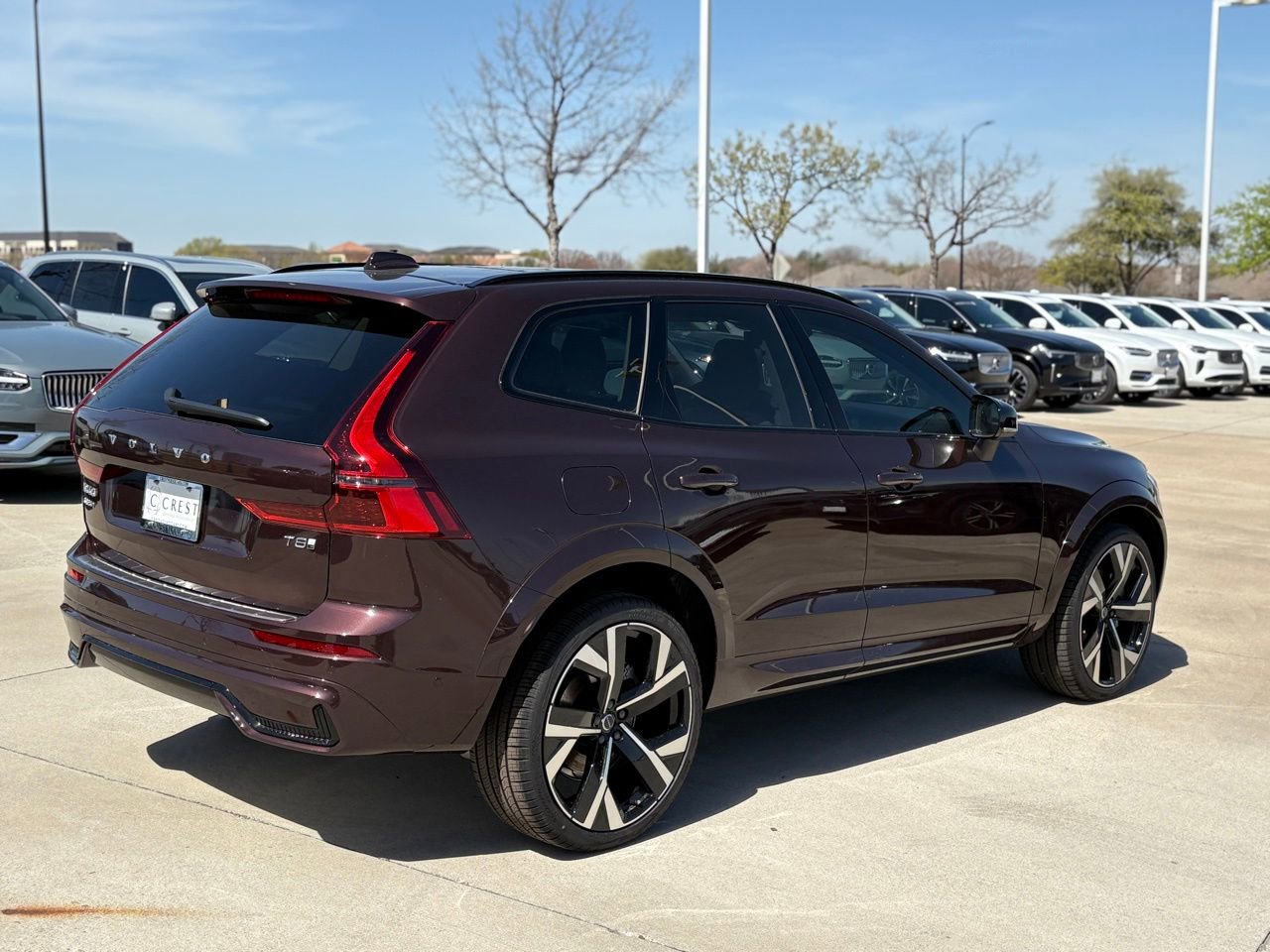 New 2026 Volvo XC60 T8 Ultra w/ Protection Package Premier AWD/4WD image 6