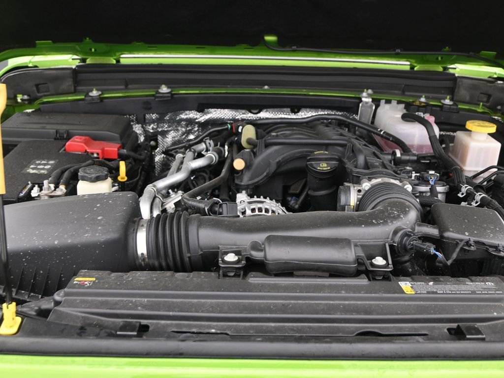 Used 2025 Jeep Gladiator Sport image 14