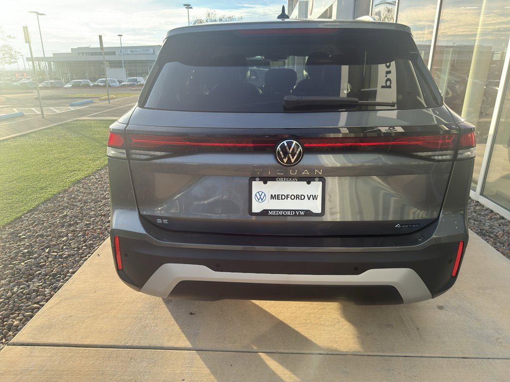 New 2026 Volkswagen Tiguan SE image 5