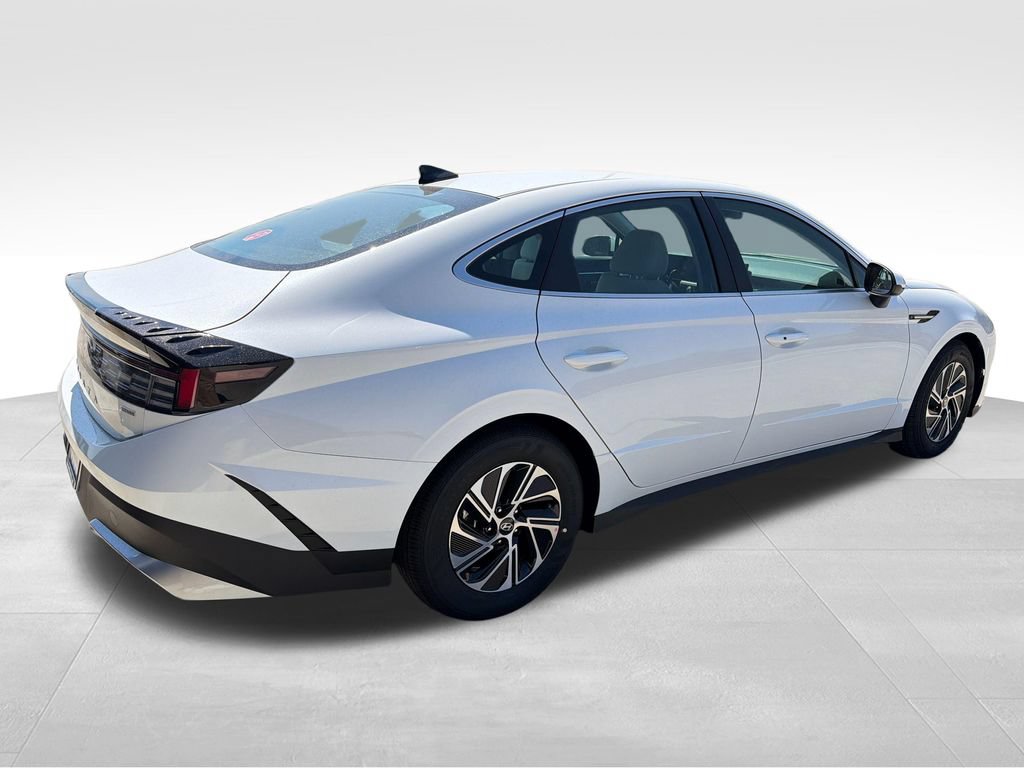 New 2026 Hyundai Sonata Blue FWD image 7
