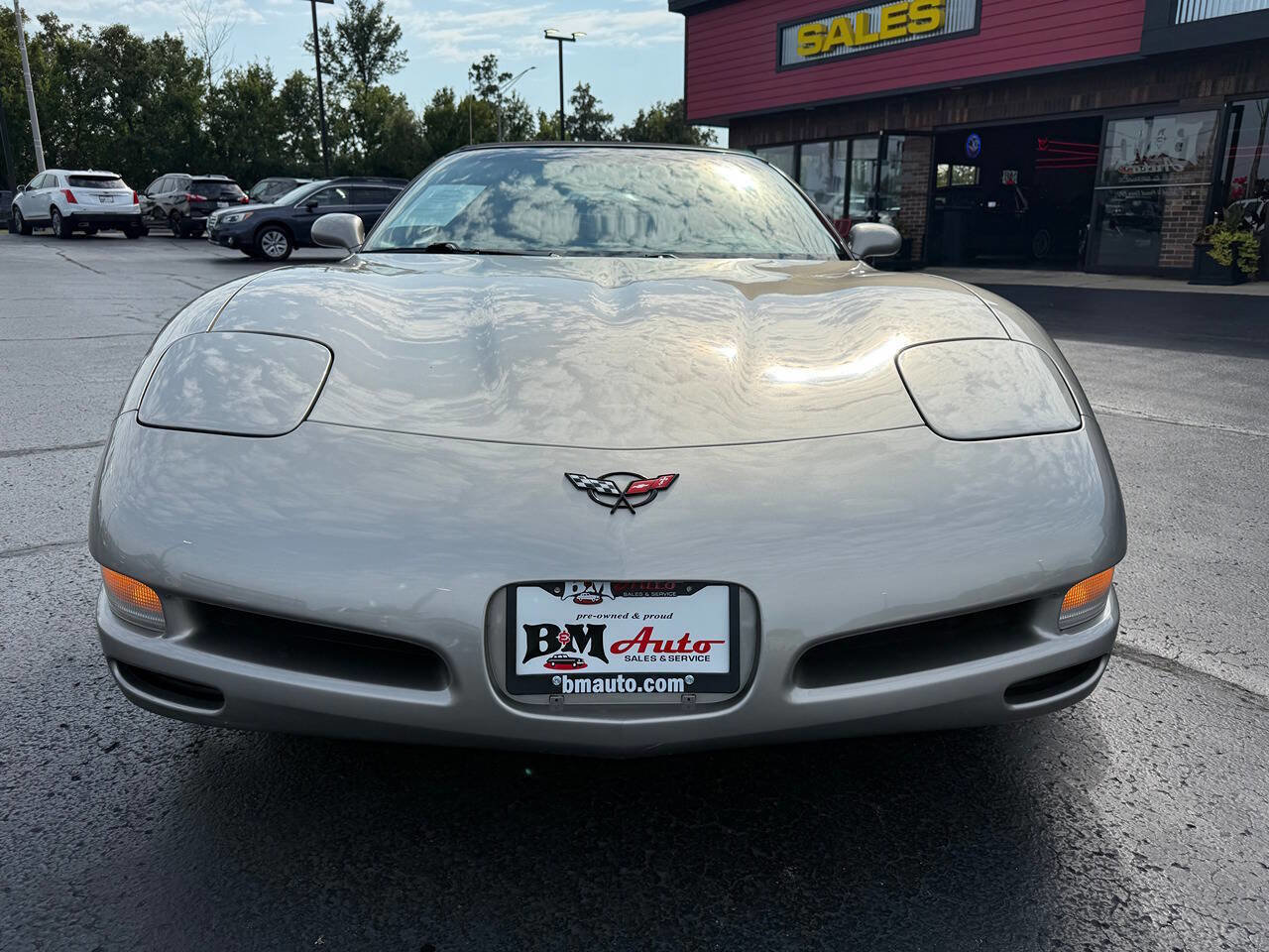 Used 2000 Chevrolet Corvette Convertible w/ Memory Pkg image 2