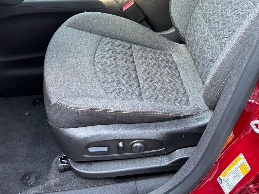 Used 2024 Chevrolet Equinox LT FWD image 20