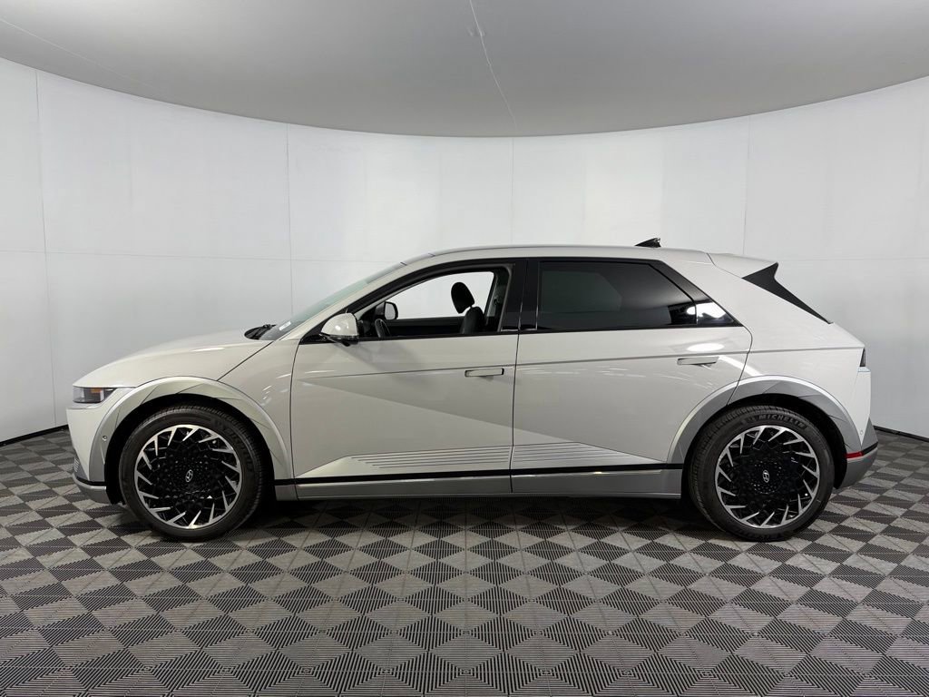 Used 2024 Hyundai Ioniq 5 Limited image 11