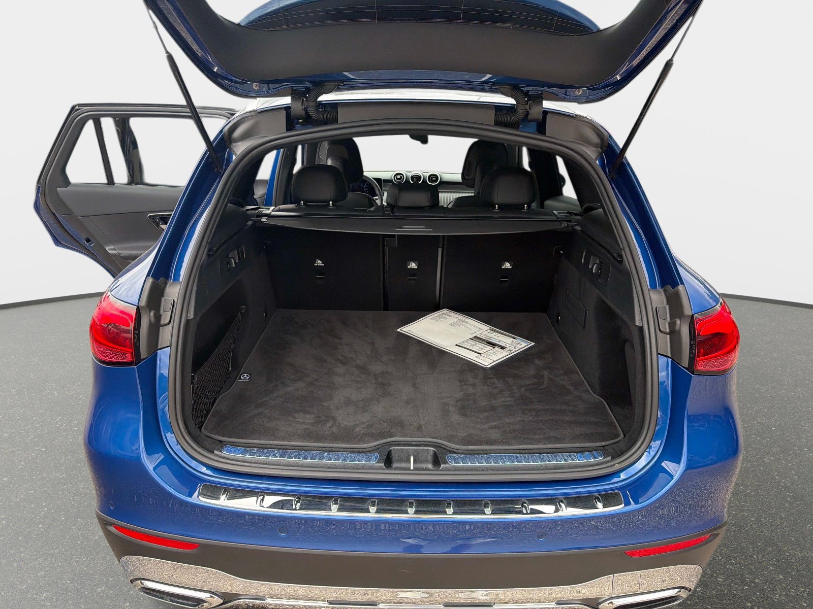 Certified 2026 Mercedes-Benz GLC 300 image 11