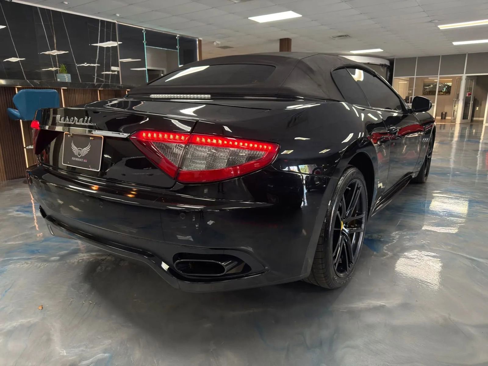 Used 2015 Maserati GranTurismo Sport RWD image 7