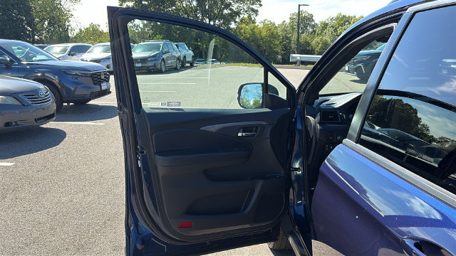 Used 2022 Honda Pilot Sport image 8