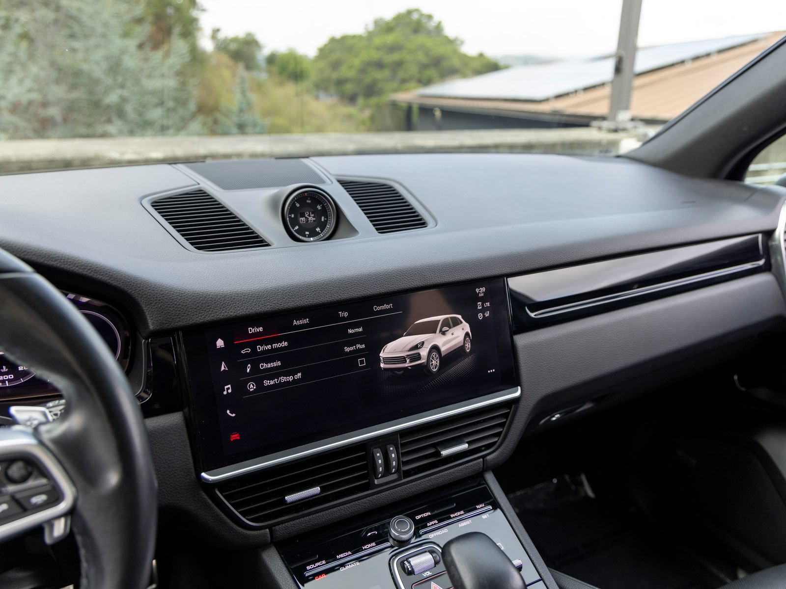 Certified 2022 Porsche Cayenne S AWD/4WD image 41