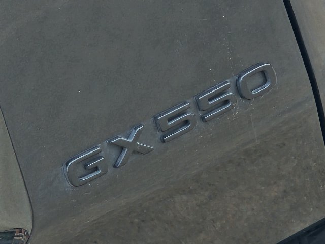 Used 2024 Lexus GX 550 w/ Accessory Package (Z1) AWD/4WD image 11