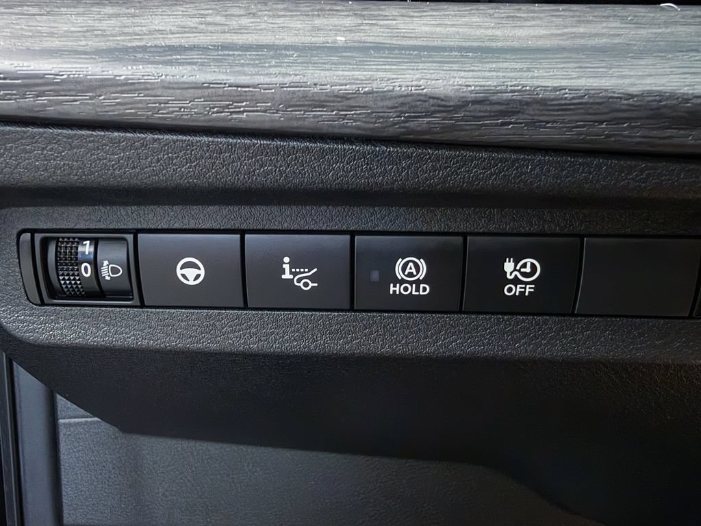 Certified 2023 Nissan Ariya AWD image 29