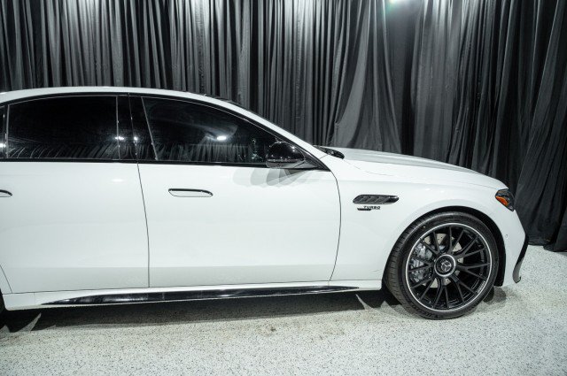 New 2026 Mercedes-Benz E 53 AMG e 4MATIC Sedan image 4