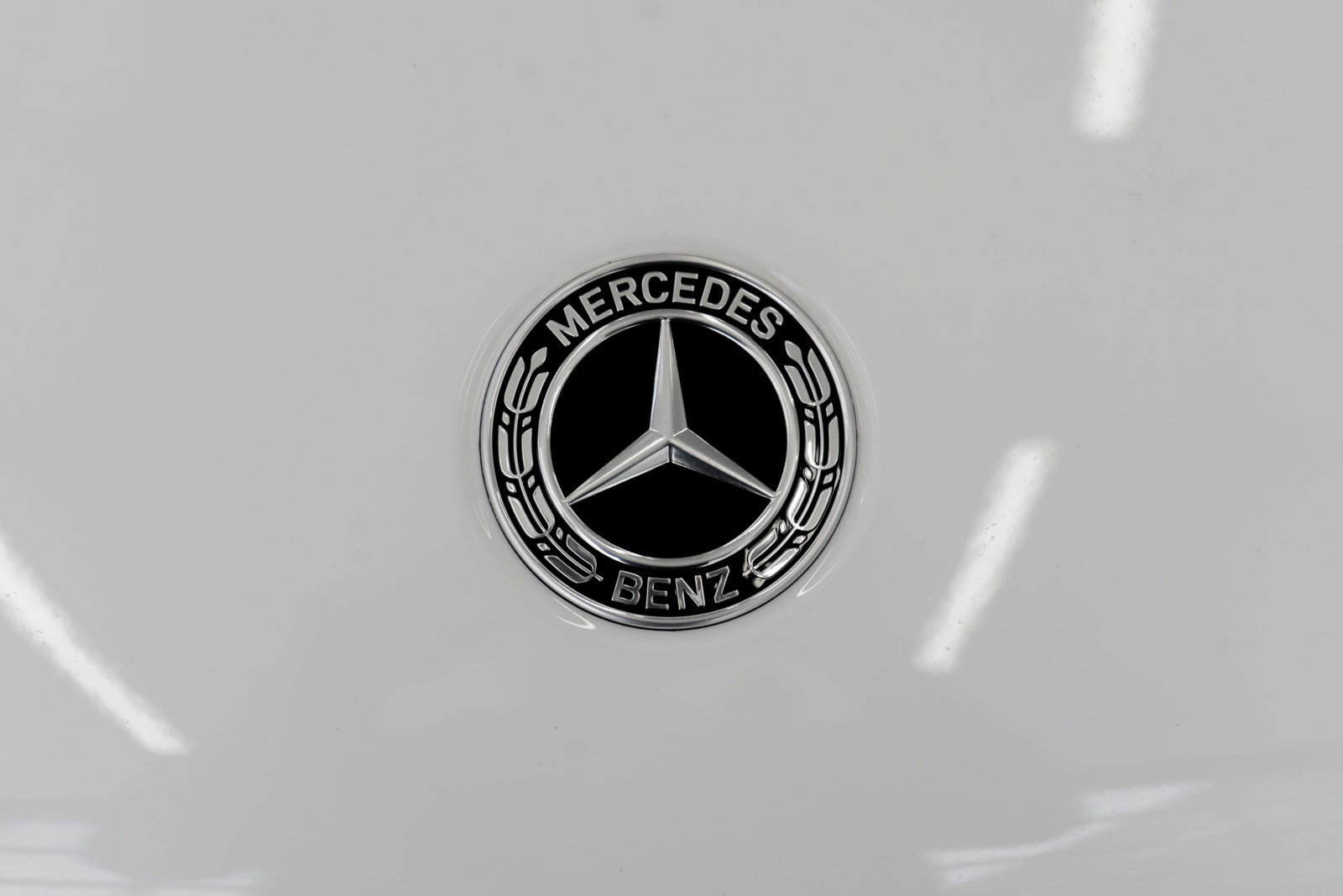 New 2025 Mercedes-Benz GLC 300 4MATIC image 5