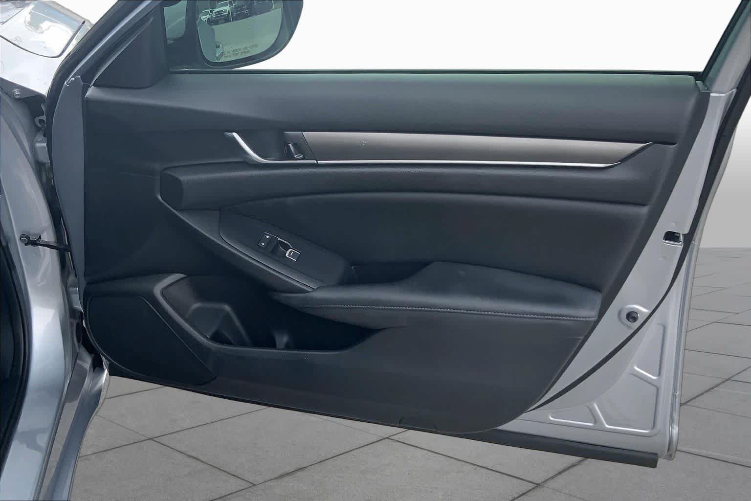 Used 2020 Honda Accord LX image 22