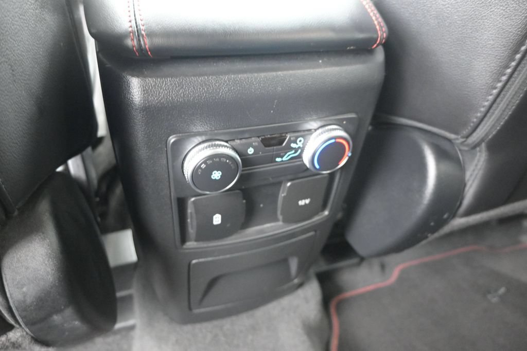 Used 2022 Ford Explorer ST-Line RWD image 16